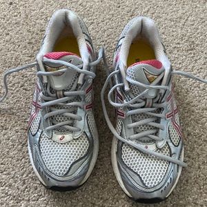 Women’s Asics Shoes